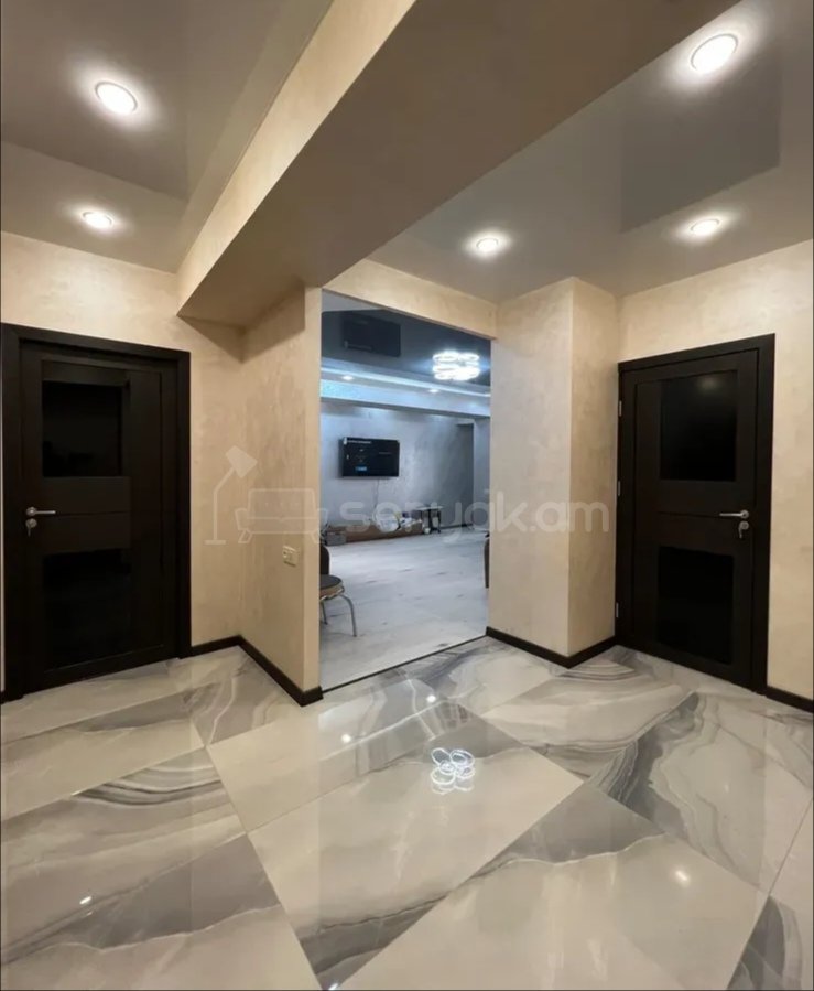 3 Սենյականոց Բնակարան, 80քմ, 6/14 հարկ, Դիզայներական Վերանորոգված, Կահավորված