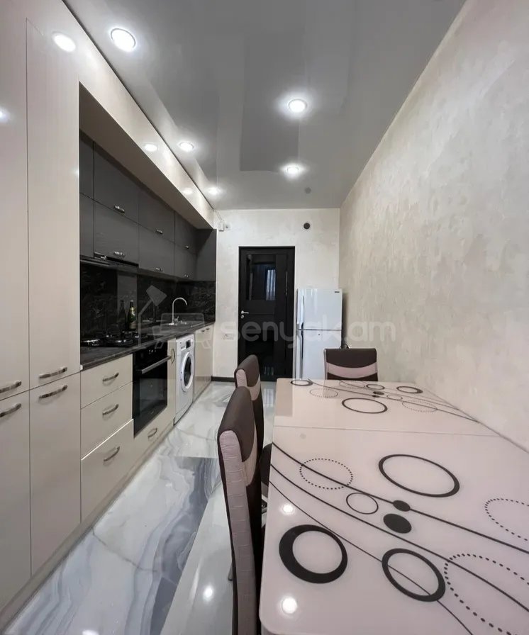 3 Սենյականոց Բնակարան, 80քմ, 6/14 հարկ, Դիզայներական Վերանորոգված, Կահավորված