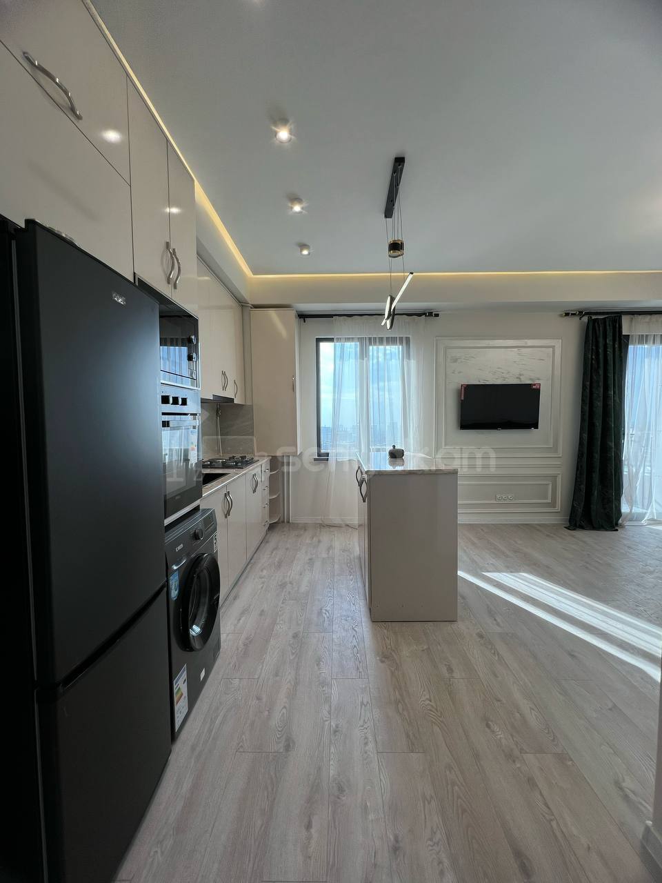 3 Սենյականոց Բնակարան Նորակառույցում, 76քմ, 11/12 հարկ, Դիզայներական Վերանորոգված, Կահավորված