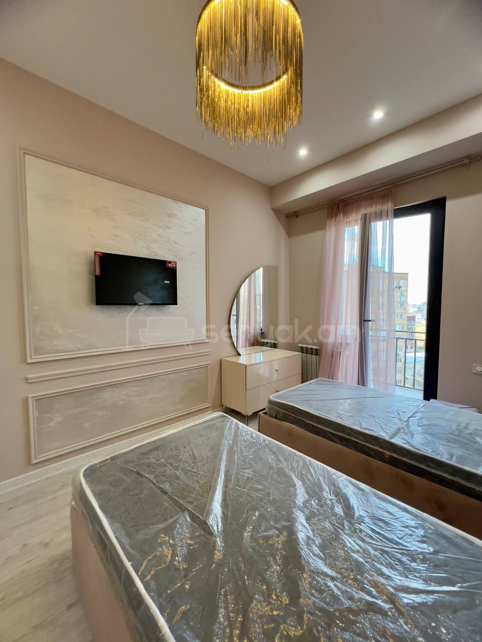 3 Սենյականոց Բնակարան Նորակառույցում, 76քմ, 11/12 հարկ, Դիզայներական Վերանորոգված, Կահավորված