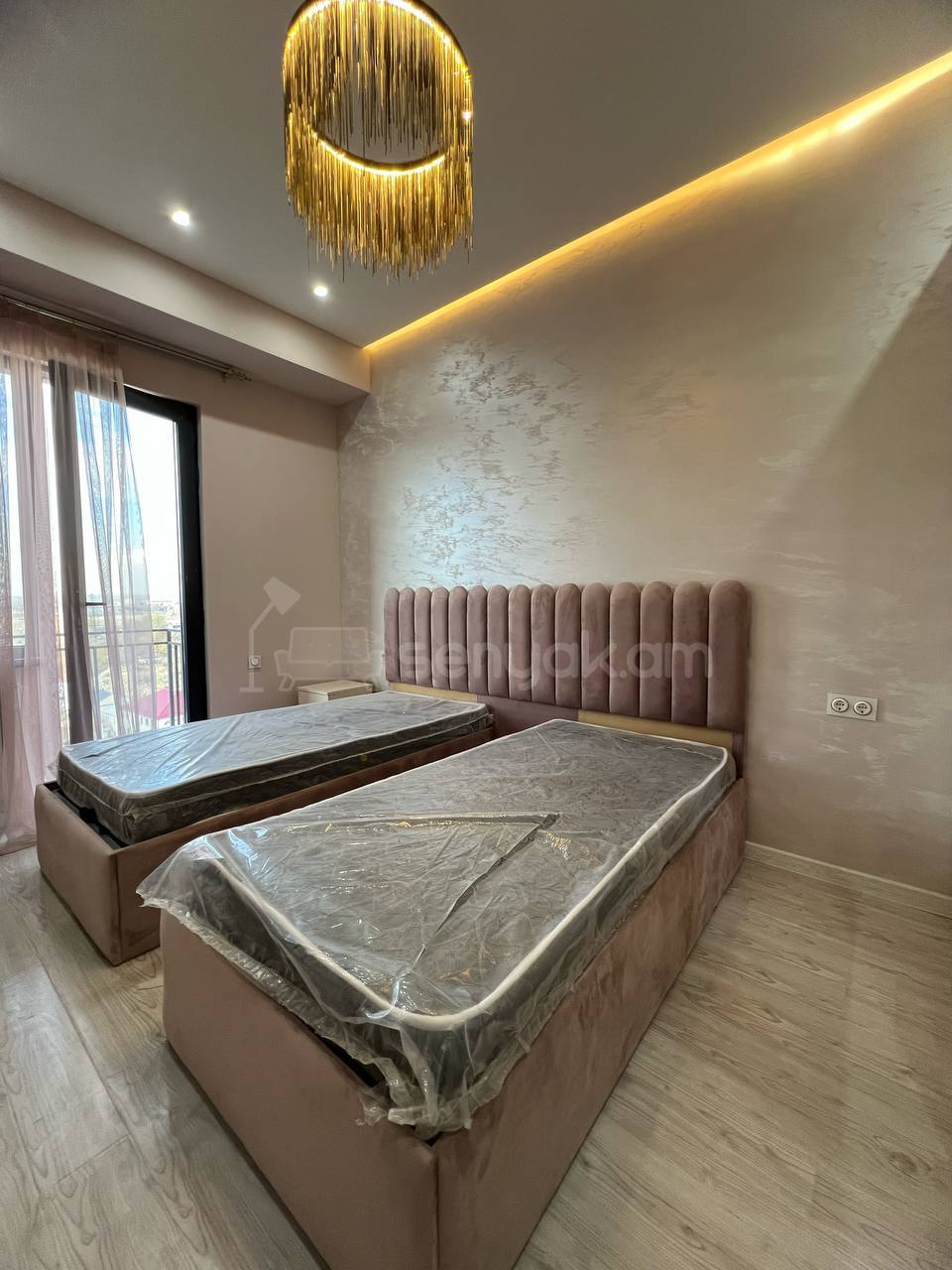 3 Սենյականոց Բնակարան Նորակառույցում, 76քմ, 11/12 հարկ, Դիզայներական Վերանորոգված, Կահավորված