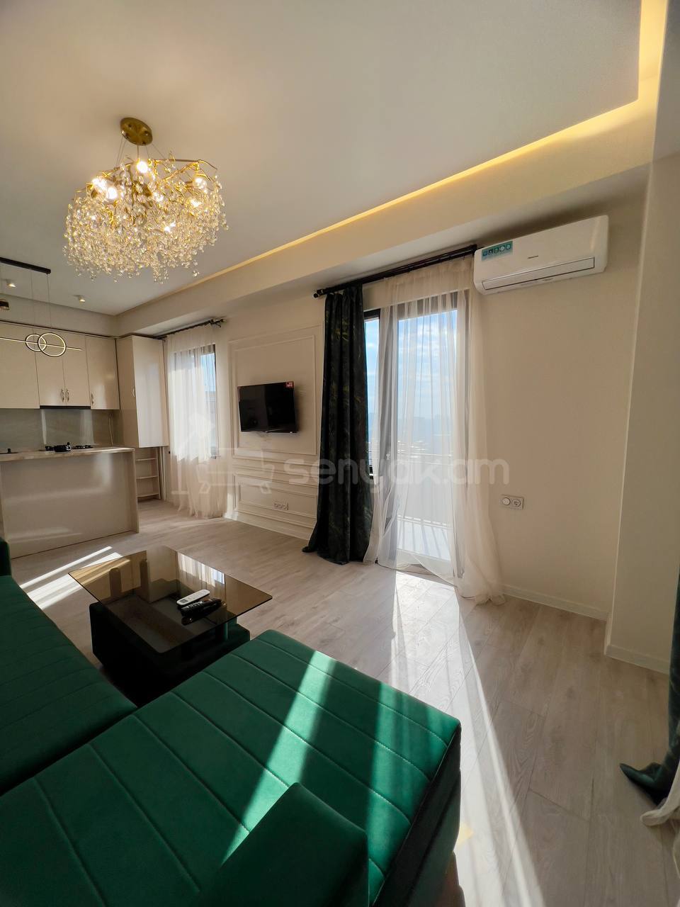 3 Սենյականոց Բնակարան Նորակառույցում, 76քմ, 11/12 հարկ, Դիզայներական Վերանորոգված, Կահավորված