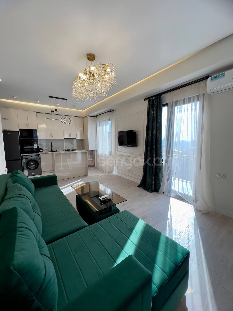 3 Սենյականոց Բնակարան Նորակառույցում, 76քմ, 11/12 հարկ, Դիզայներական Վերանորոգված, Կահավորված