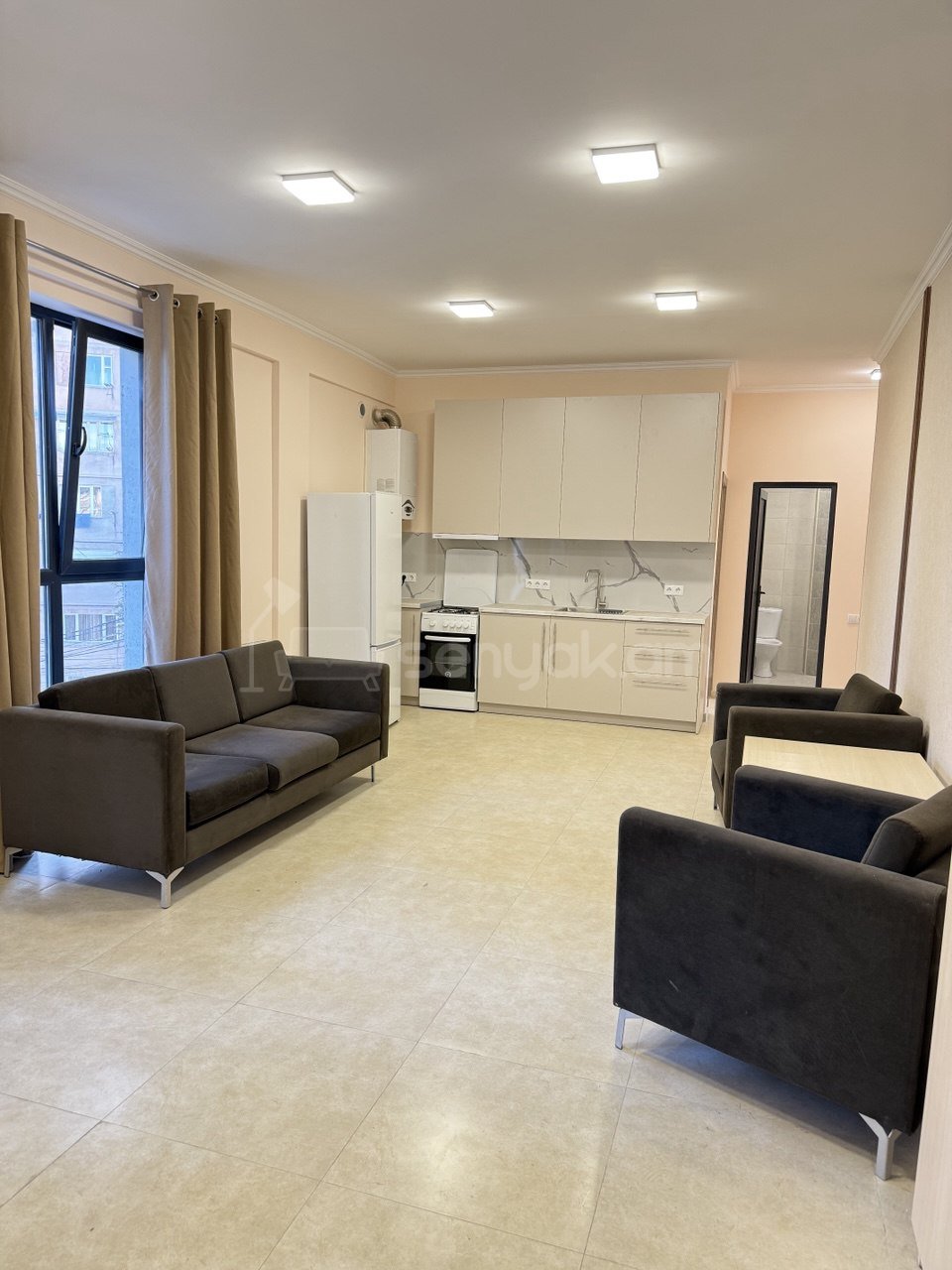 3 Սենյականոց Բնակարան Նորակառույցում, 70քմ, 3/5 հարկ, Կապիտալ Վերանորոգված, Կահավորված