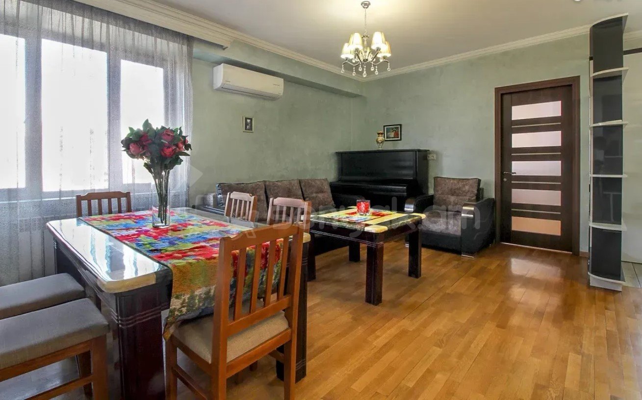 3 Սենյականոց Բնակարան, 70քմ, 9/10 հարկ, Կապիտալ Վերանորոգված, Կահավորված