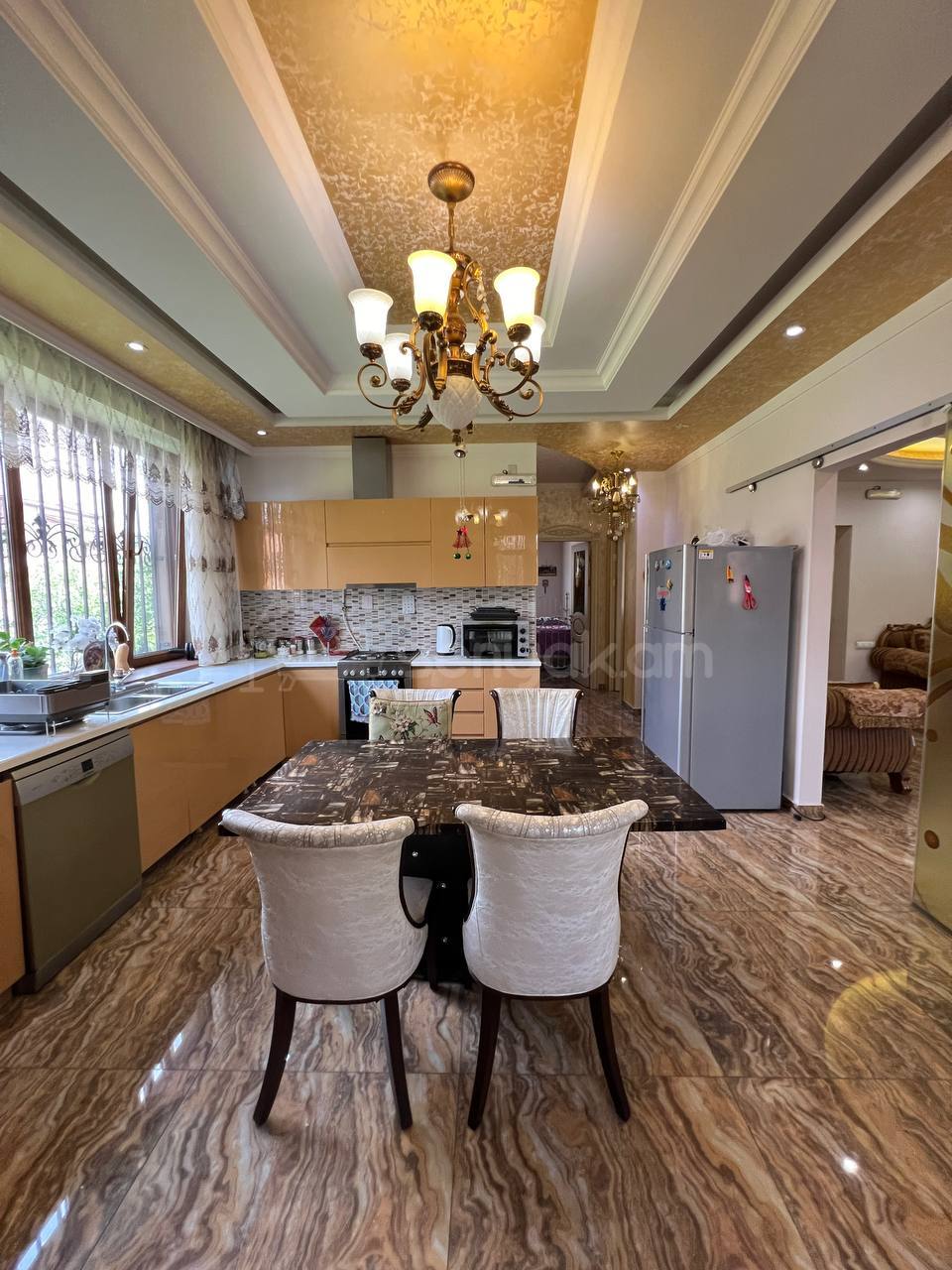 7 Սենյականոց Շքեղ Առանձնատուն, 500քմ, Կահավորված, Ավտոտնակով