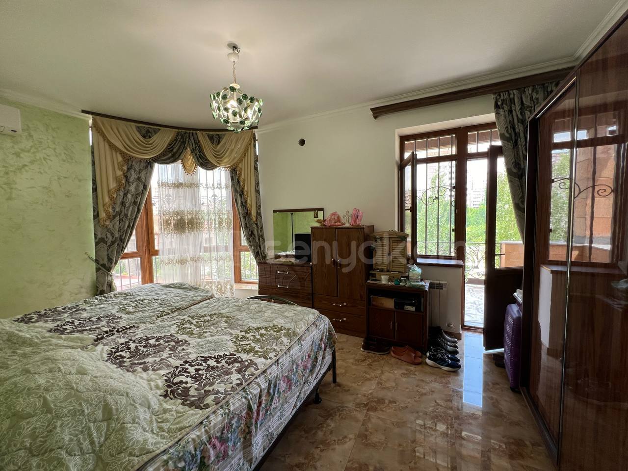 7 Սենյականոց Շքեղ Առանձնատուն, 500քմ, Կահավորված, Ավտոտնակով