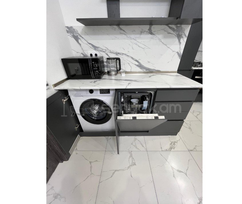 3 Սենյականոց Բնակարան Նորակառույցում, 75քմ, 17/18 հարկ, Դիզայներական Վերանորոգված, Կահավորված