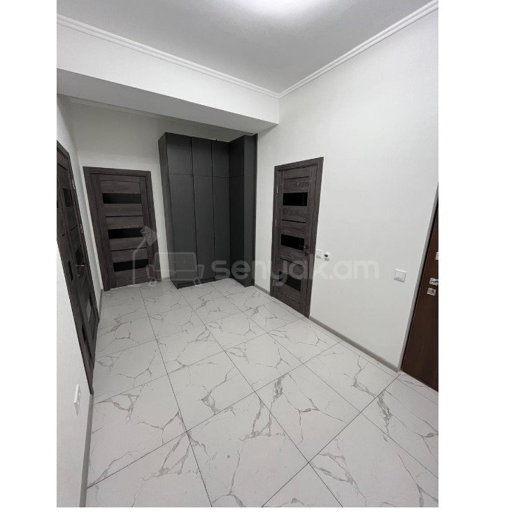 3 Սենյականոց Բնակարան Նորակառույցում, 75քմ, 17/18 հարկ, Դիզայներական Վերանորոգված, Կահավորված