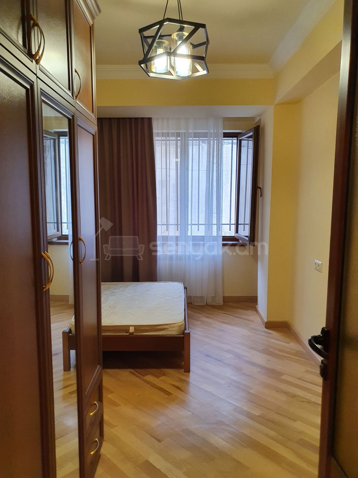 3 Սենյականոց Բնակարան Նորակառույցում, 90քմ, 2/12 հարկ, Կապիտալ Վերանորոգված, Կահավորված