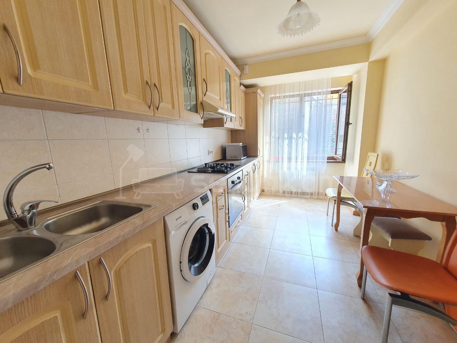 3 Սենյականոց Բնակարան Նորակառույցում, 90քմ, 2/12 հարկ, Կապիտալ Վերանորոգված, Կահավորված