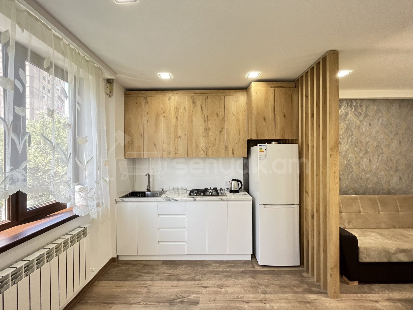 3 Սենյականոց Բնակարան, 70քմ, 4/9 հարկ, Կապիտալ Վերանորոգված, Կահավորված