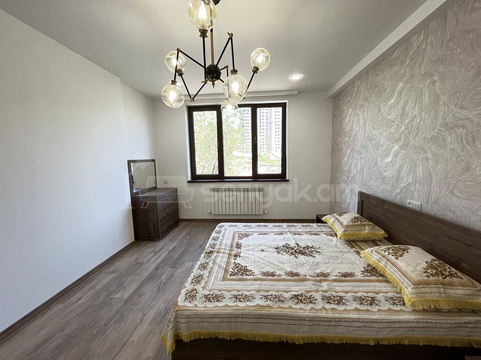 3 Սենյականոց Բնակարան, 70քմ, 4/9 հարկ, Կապիտալ Վերանորոգված, Կահավորված