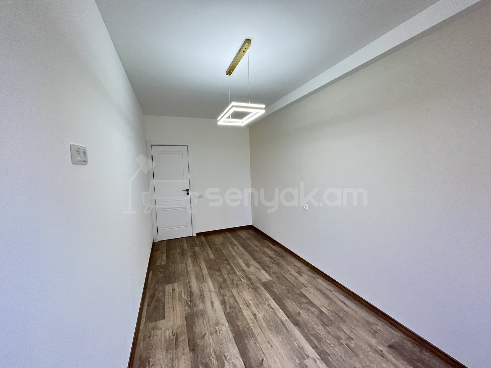 3 Սենյականոց Բնակարան, 70քմ, 4/9 հարկ, Կապիտալ Վերանորոգված, Կահավորված