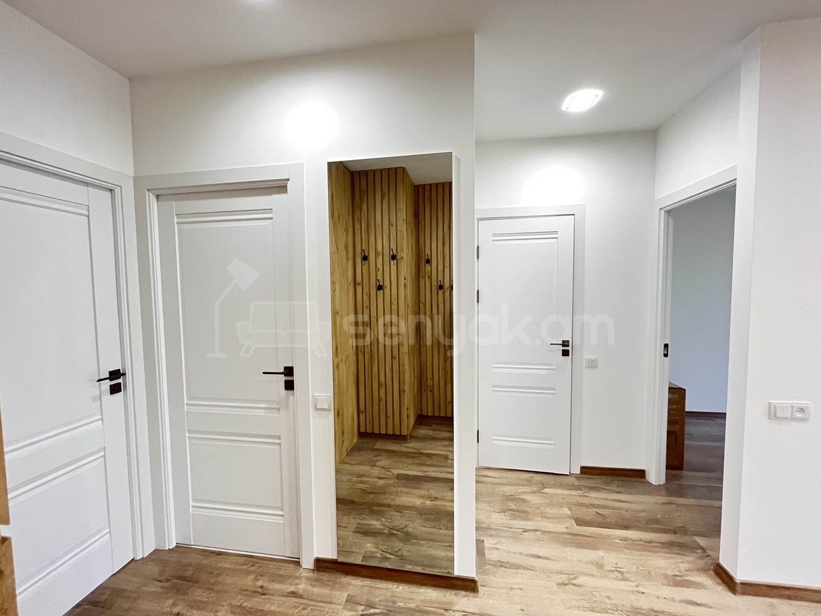 3 Սենյականոց Բնակարան, 70քմ, 4/9 հարկ, Կապիտալ Վերանորոգված, Կահավորված