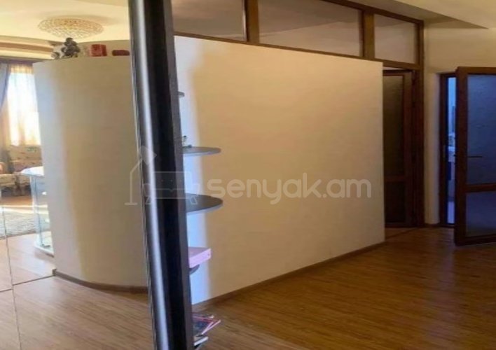 2 Սենյականոց Բնակարան, 60քմ, 2/11 հարկ, Կապիտալ Վերանորոգված, Կահավորված, Արևկող