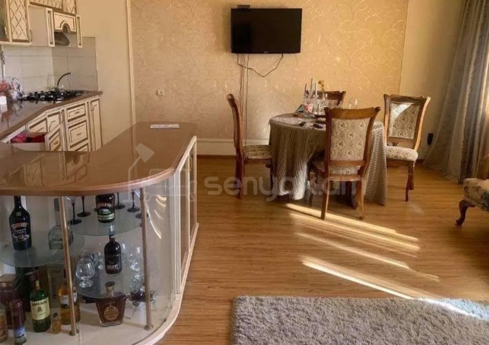 2 Սենյականոց Բնակարան, 60քմ, 2/11 հարկ, Կապիտալ Վերանորոգված, Կահավորված, Արևկող