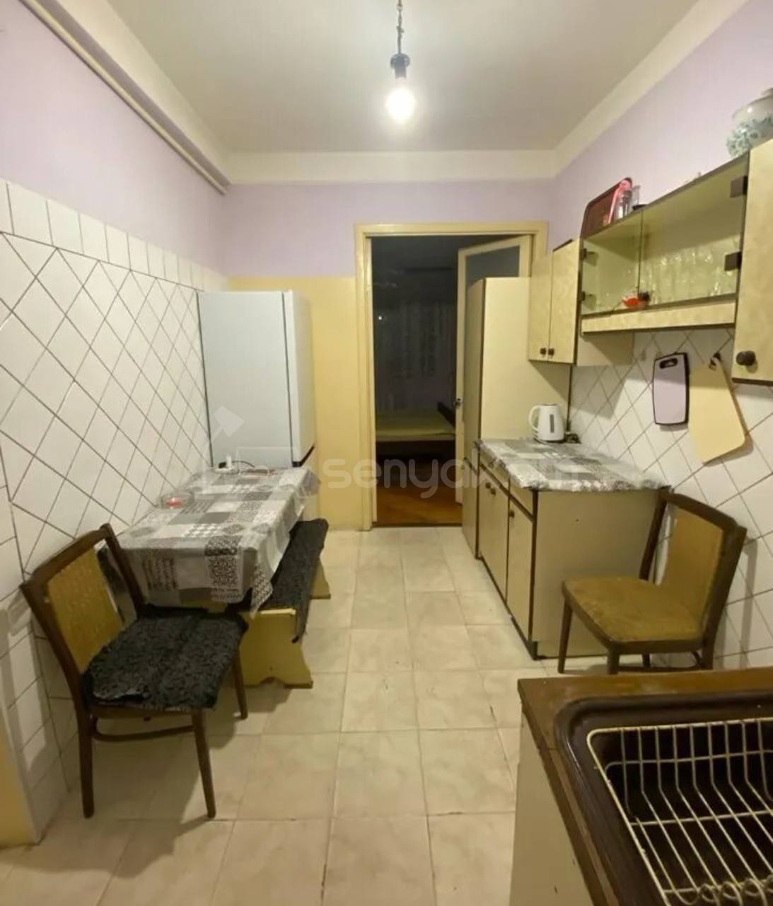 2 Սենյականոց Բնակարան Քարե Շենքում, 48քմ, 5/6 հարկ, Նորմալ Վիճակում, Կահավորված