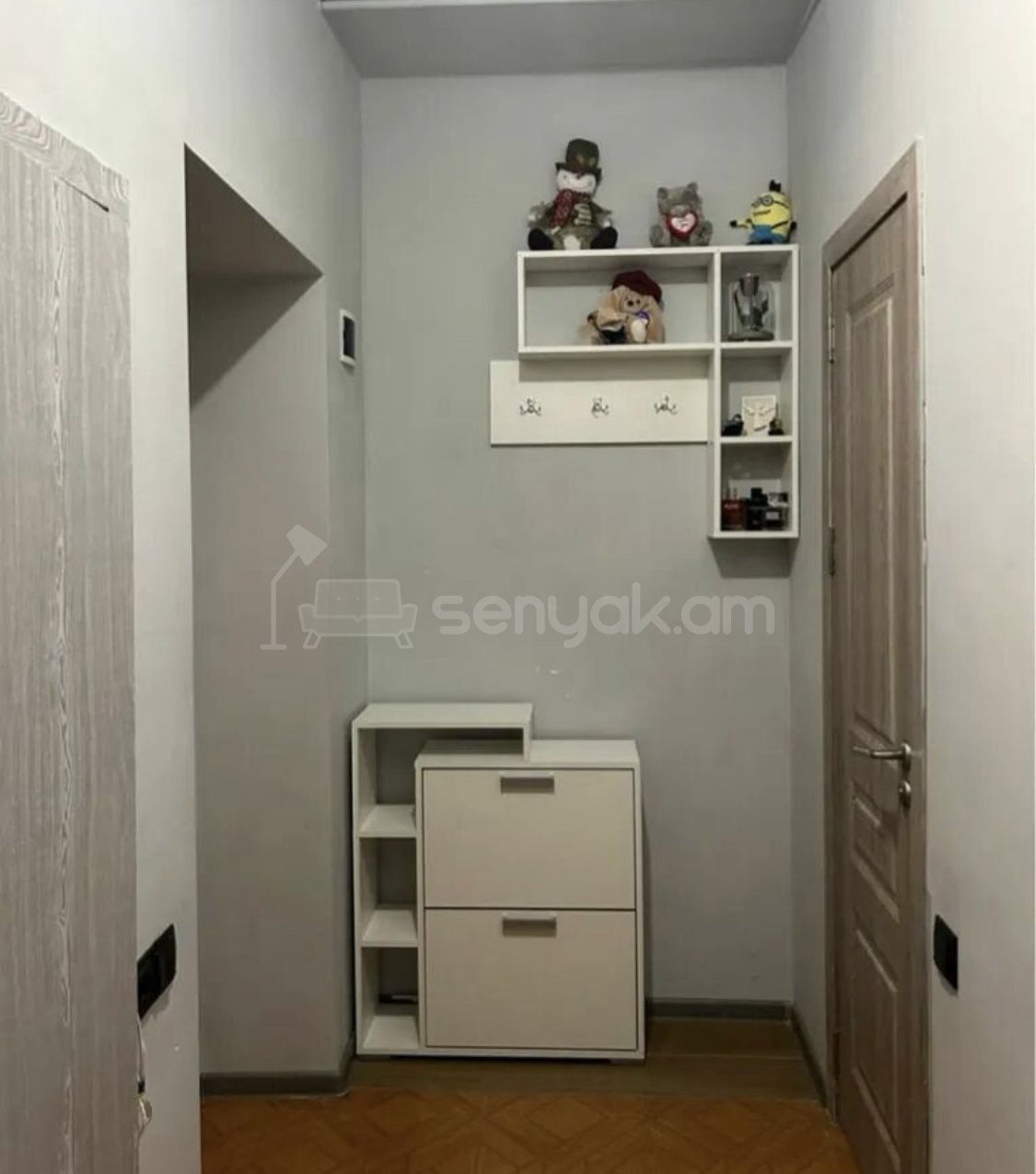 2 Սենյականոց Բնակարան Քարե Շենքում, 50քմ, 4/5 հարկ, Դիզայներական Վերանորոգված, Կահավորված