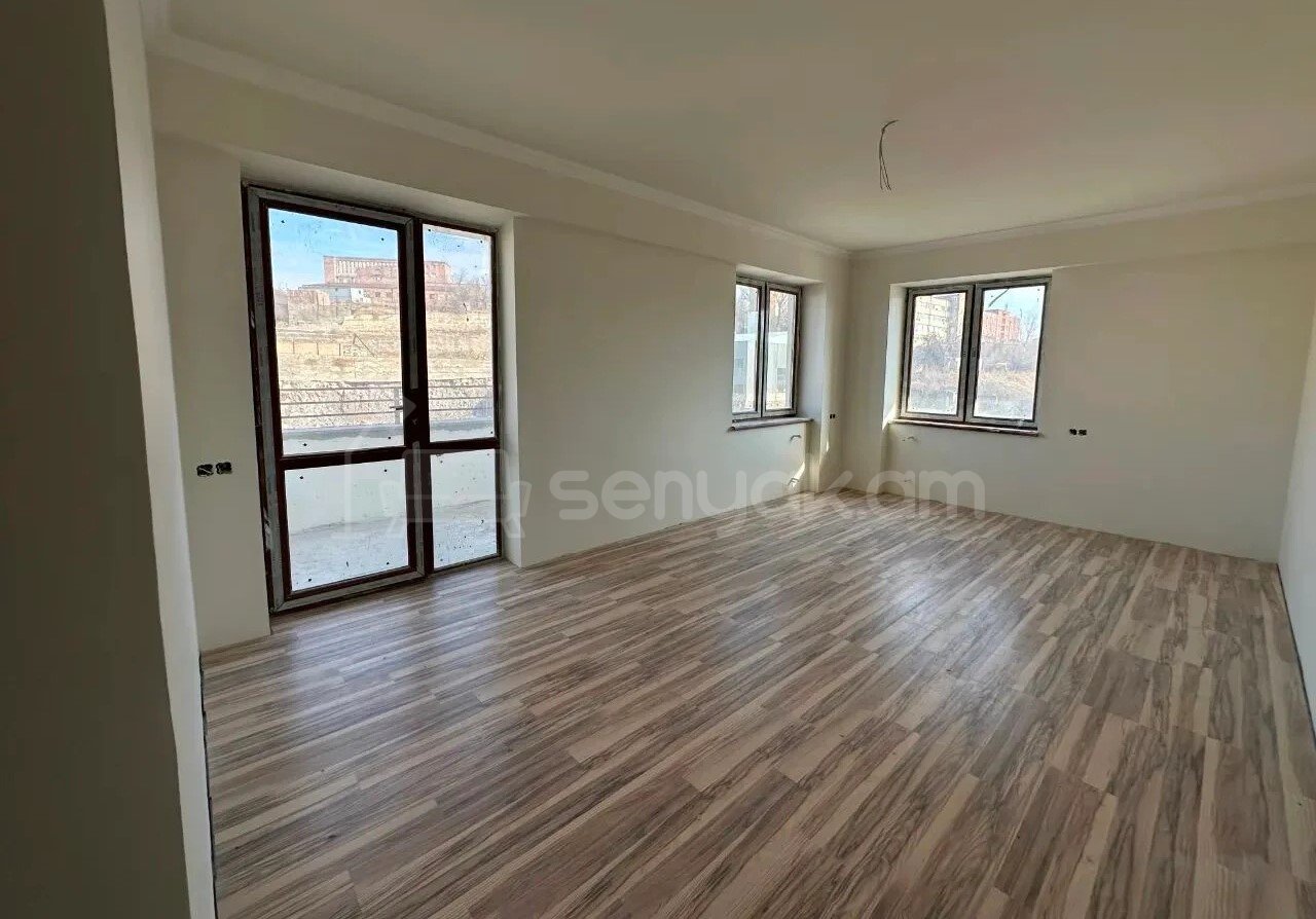 3 Սենյականոց Բնակարան Նորակառույցում, 107քմ, 5/13 հարկ, Կապիտալ Վերանորոգված