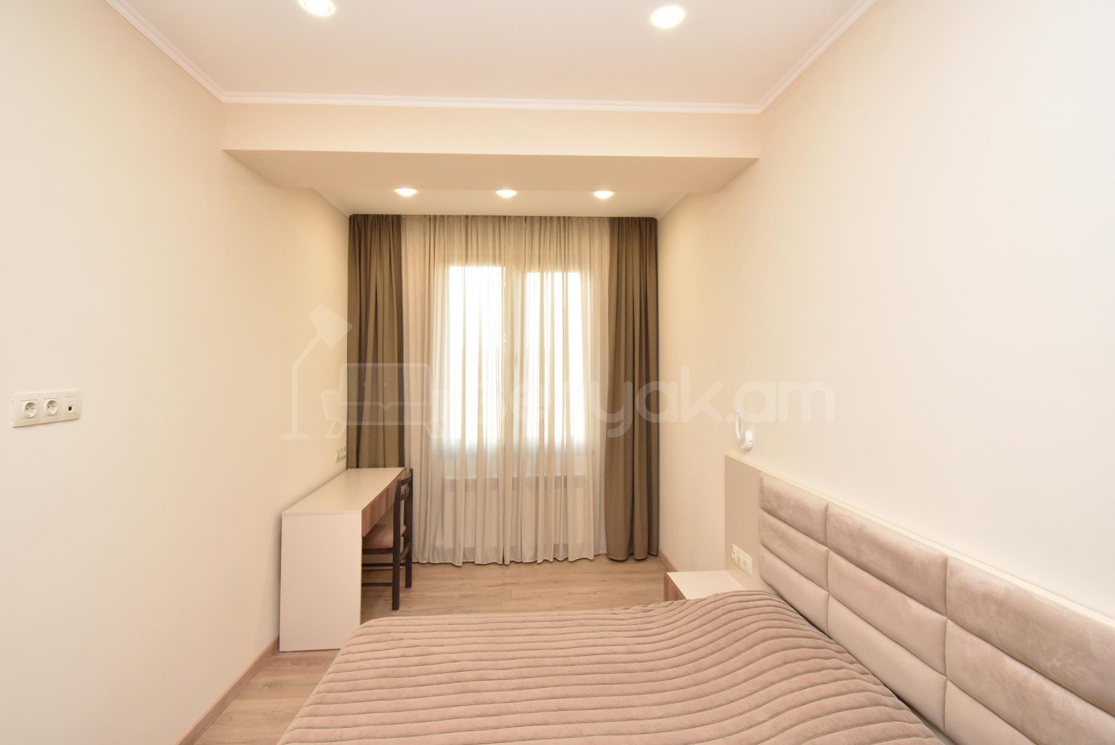 3 Սենյականոց Բնակարան, 56քմ, 5/14 հարկ, Կապիտալ Վերանորոգված, Կահավորված, Արևկող