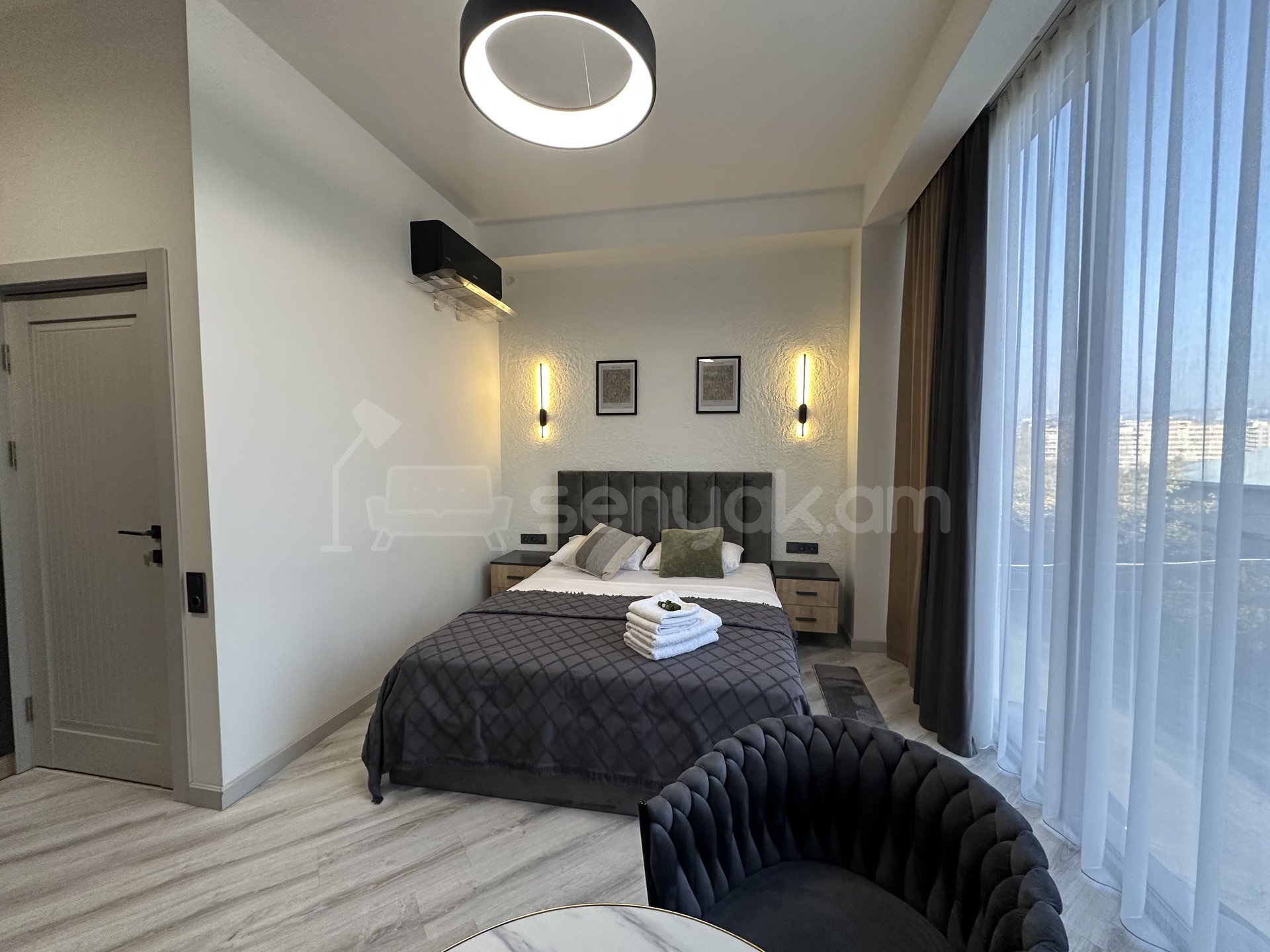 1 Սենյականոց Բնակարան Նորակառույցում, 30քմ, 2/3 հարկ, Դիզայներական Վերանորոգված, Կահավորված