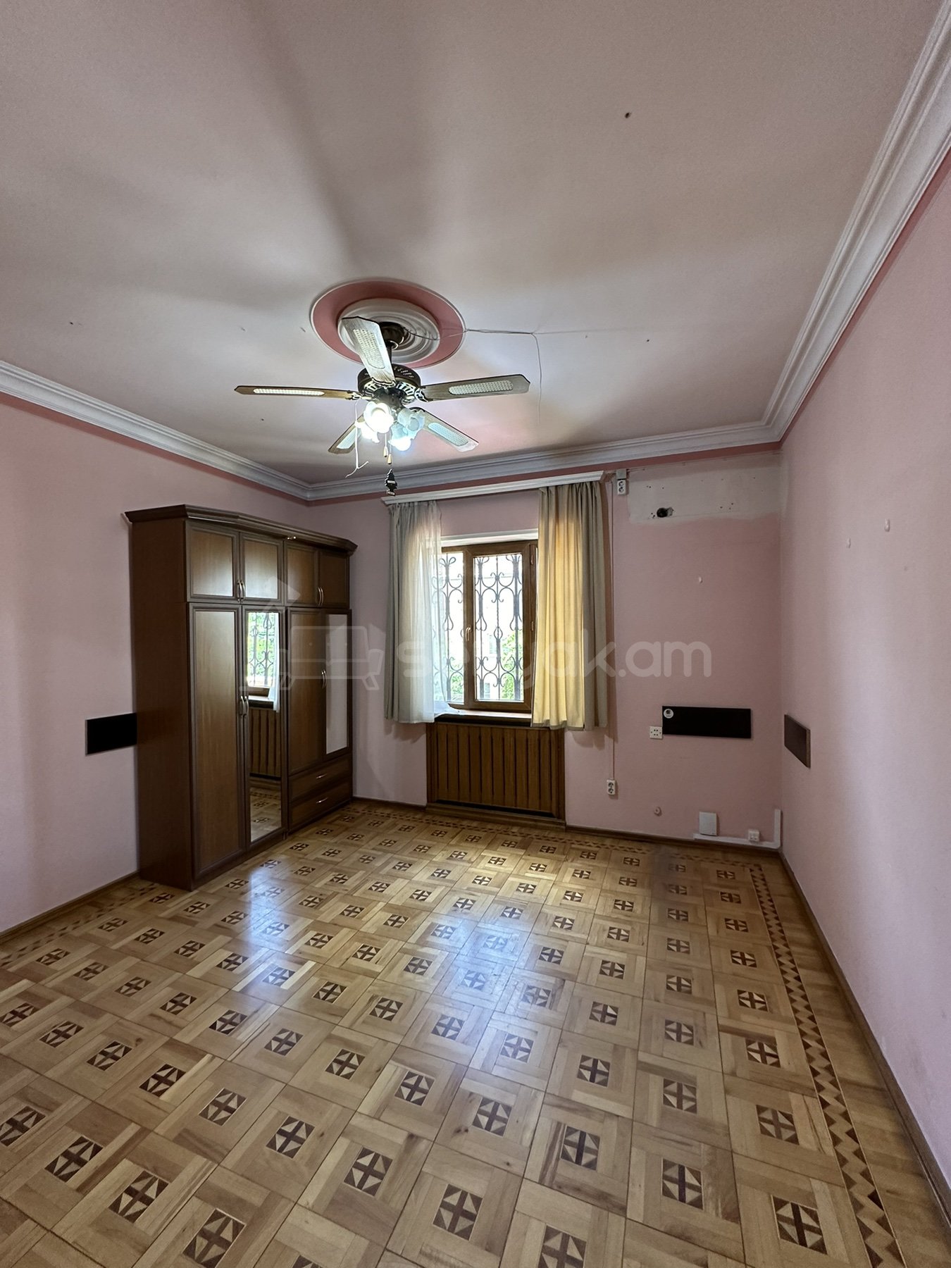 6 Սենյականոց Սեփական Տուն, 686քմ, Նորմալ Վիճակում, Ավտոտնակով