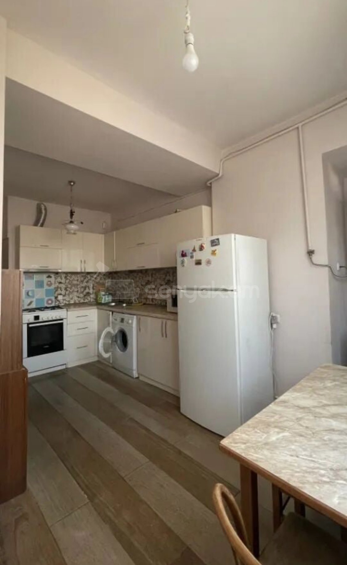 3 Սենյականոց Բնակարան, 90քմ, 6/9 հարկ, Նորմալ Վիճակում, Կահավորված