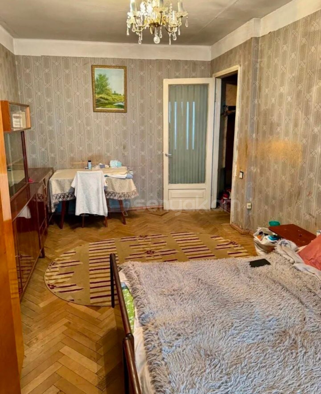 1 Սենյականոց Բնակարան Քարե Շենքում, 42քմ, 4/5 հարկ, Պետական Վիճակում