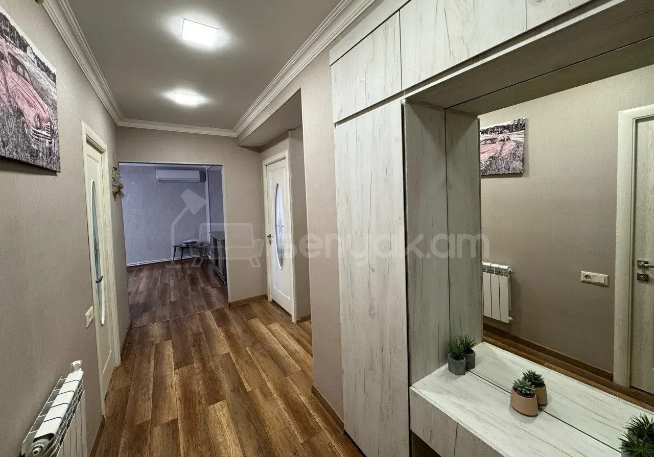 3 Սենյականոց Բնակարան, 79քմ, 5/9 հարկ, Կապիտալ Վերանորոգված