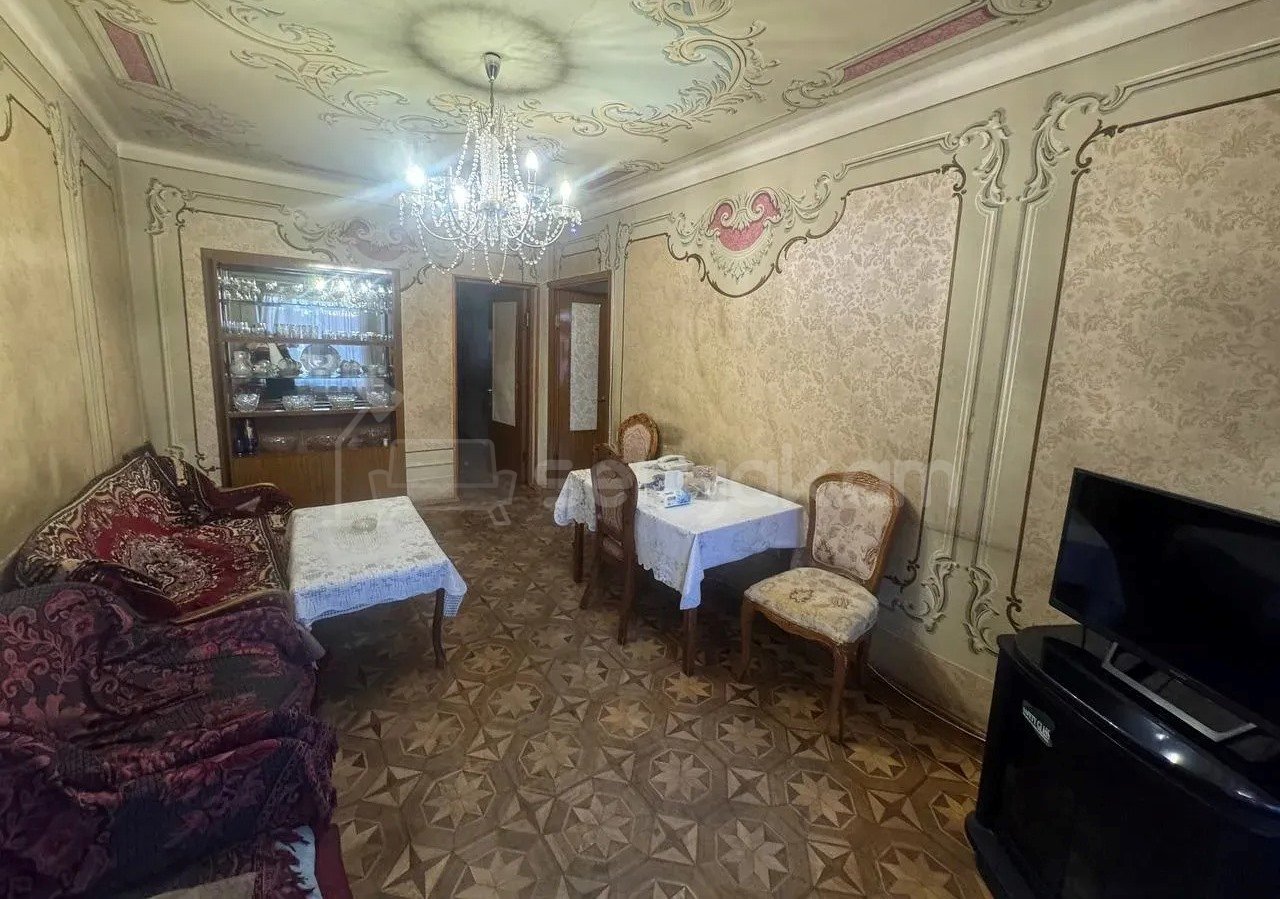 2 Սենյականոց Բնակարան Քարե Շենքում, 54քմ, 4/5 հարկ, Պետական Վիճակում