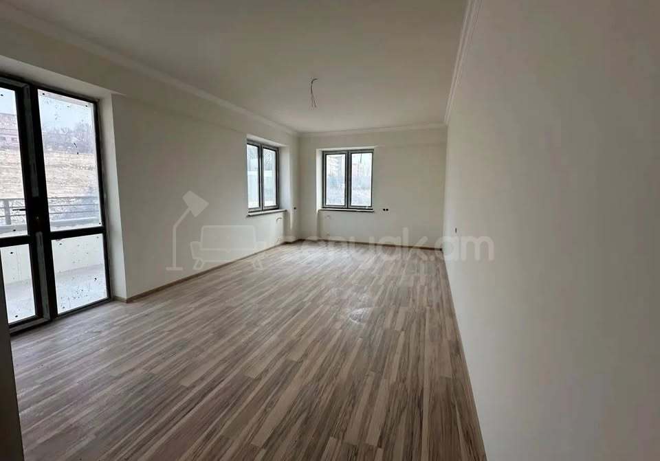 3 Սենյականոց Բնակարան Նորակառույցում, 107քմ, 5/13 հարկ, Կապիտալ Վերանորոգված