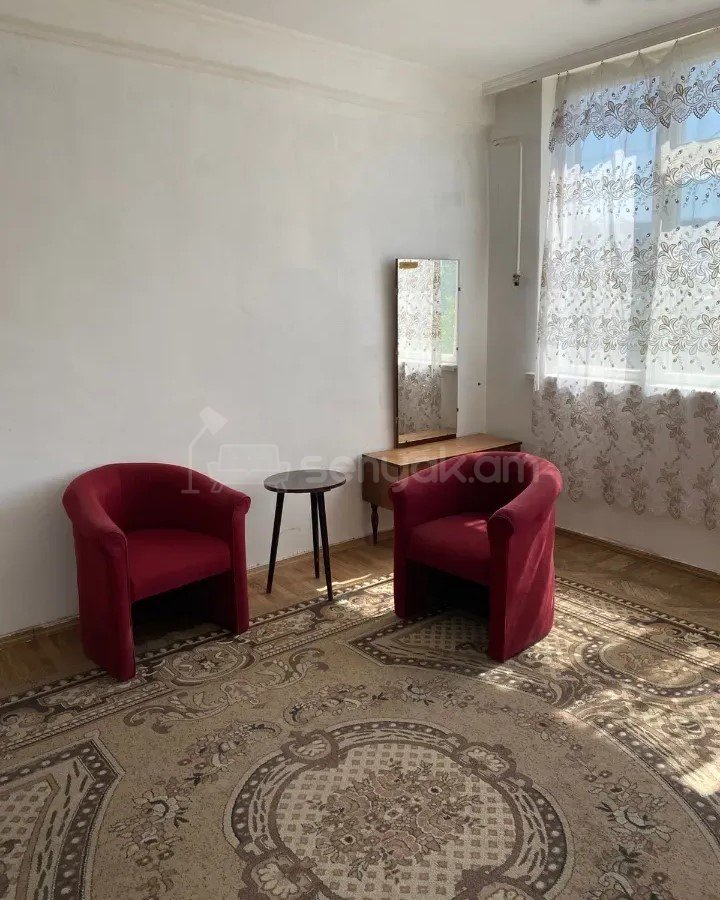 1 Սենյականոց Բնակարան, 42քմ, 3/9 հարկ, Նորմալ Վիճակում