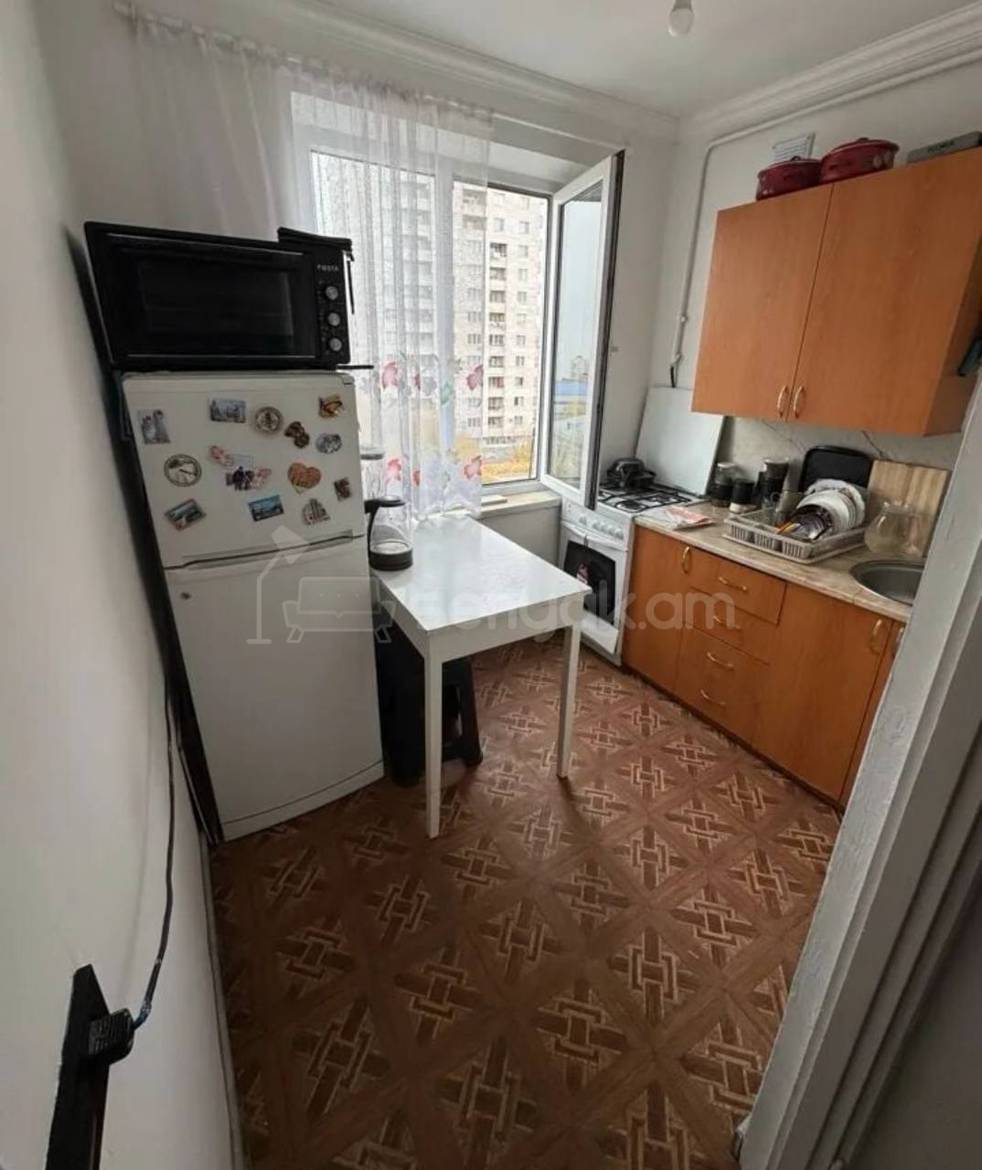 1 Սենյականոց Բնակարան, 32քմ, 3/5 հարկ, Պետական Վիճակում