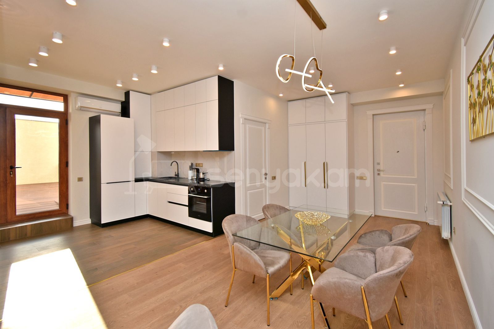 2 Սենյականոց Բնակարան Նորակառույցում, 55քմ, 9/12 հարկ, Դիզայներական Վերանորոգված