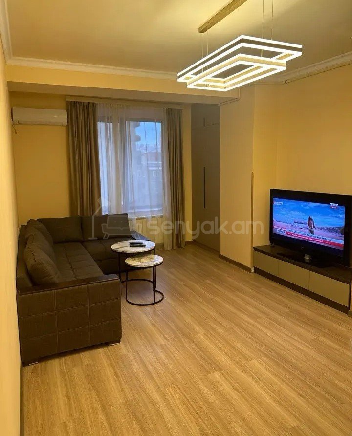 2 Սենյականոց Բնակարան, 60քմ, 4/16 հարկ, Դիզայներական Վերանորոգված, Կահավորված, Արևկող