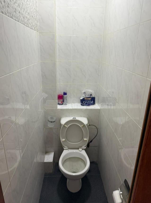 1 Սենյականոց Բնակարան Քարե Շենքում, 45քմ, 2/4 հարկ, Կապիտալ Վերանորոգված, Կահավորված