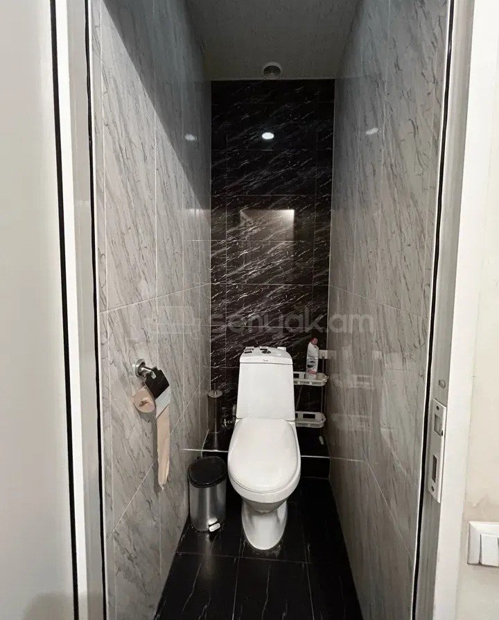 4 Սենյականոց Բնակարան Քարե Շենքում, 110քմ, 3/4 հարկ, Դիզայներական Վերանորոգված, Կահավորված, Արևկող