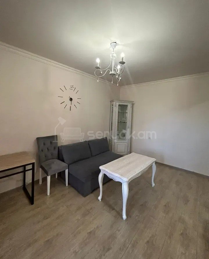 2 Սենյականոց Բնակարան, 45քմ, 3/12 հարկ, Դիզայներական Վերանորոգված