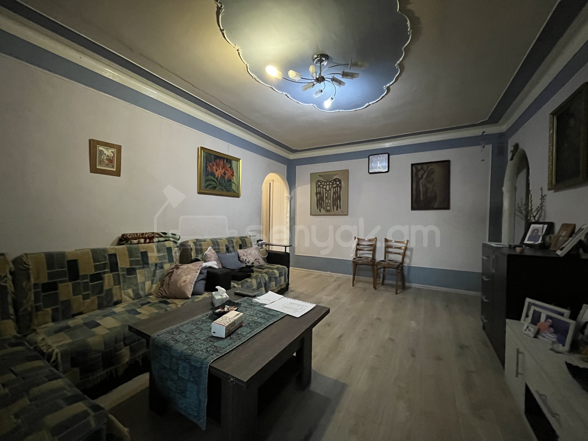 3 Սենյականոց Բնակարան Քարե Շենքում, 79քմ, 3/5 հարկ, Նորմալ Վիճակում