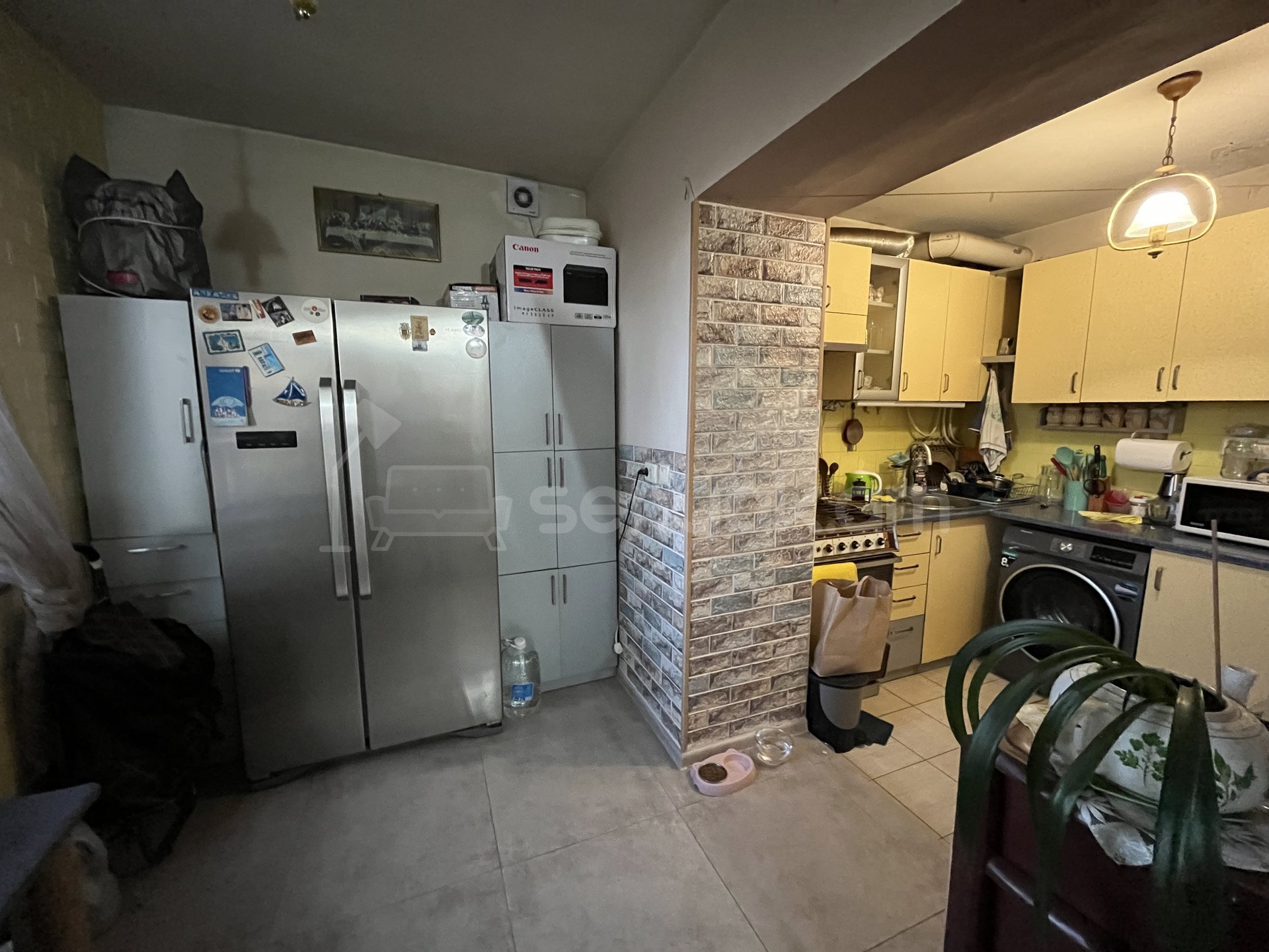 3 Սենյականոց Բնակարան Քարե Շենքում, 79քմ, 3/5 հարկ, Նորմալ Վիճակում