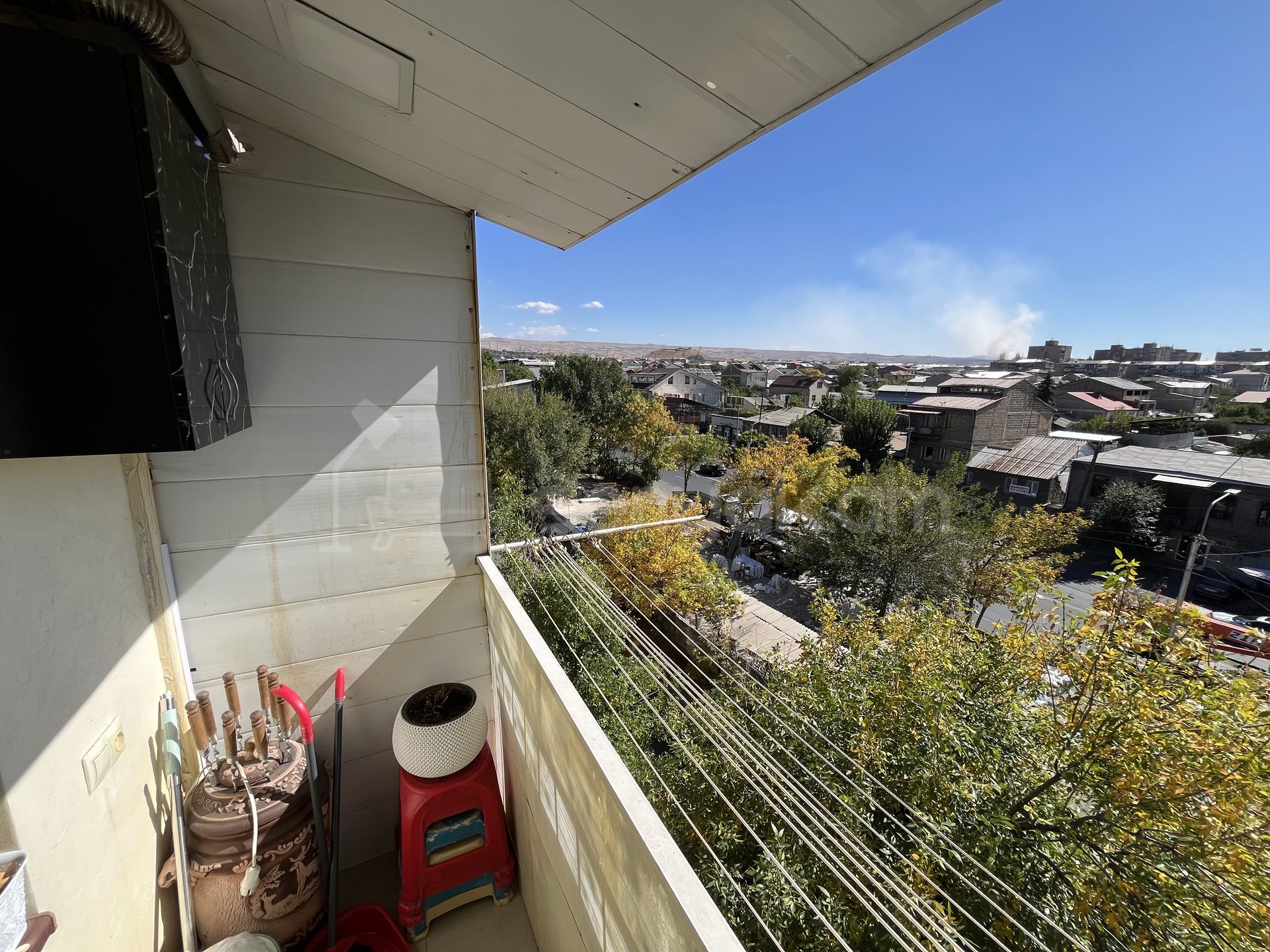 2 Սենյականոց Բնակարան Քարե Շենքում, 50քմ, 5/5 հարկ, Կապիտալ Վերանորոգված