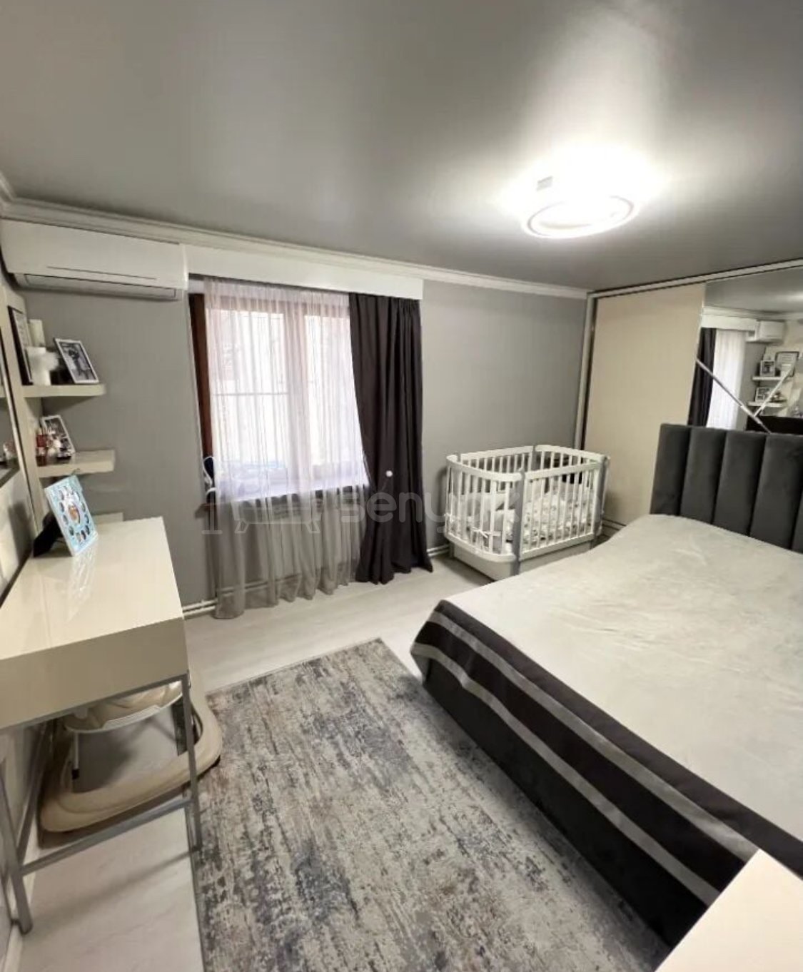 4 Սենյականոց Բնակարան Քարե Շենքում, 100քմ, 1/5 հարկ, Կապիտալ Վերանորոգված