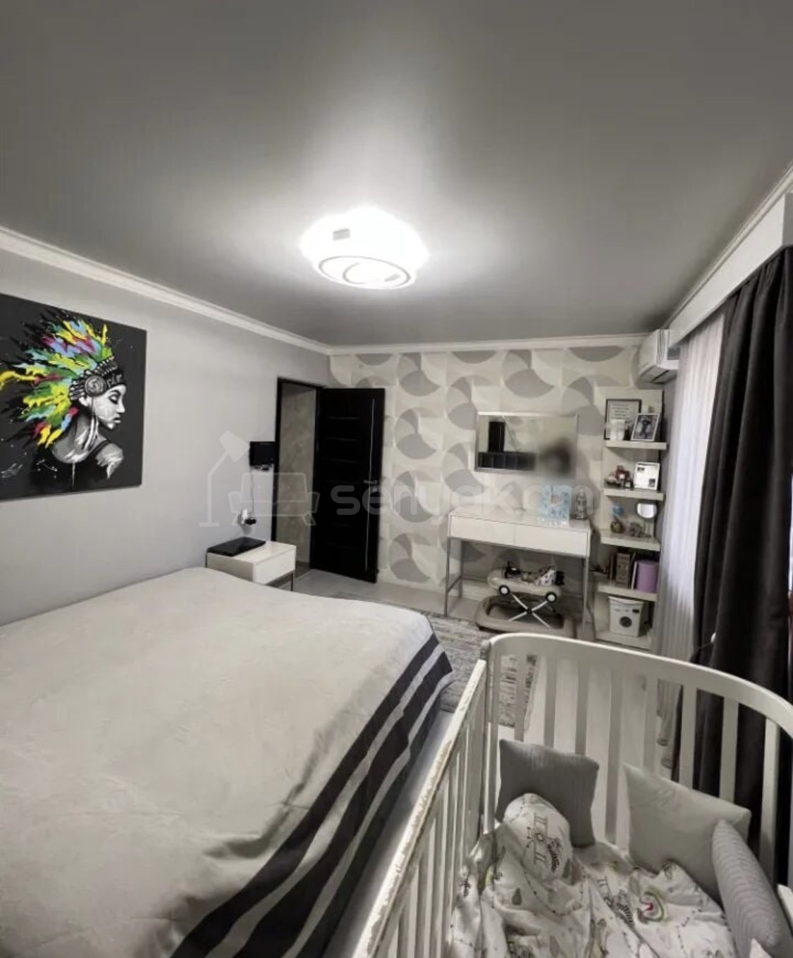 4 Սենյականոց Բնակարան Քարե Շենքում, 100քմ, 1/5 հարկ, Կապիտալ Վերանորոգված