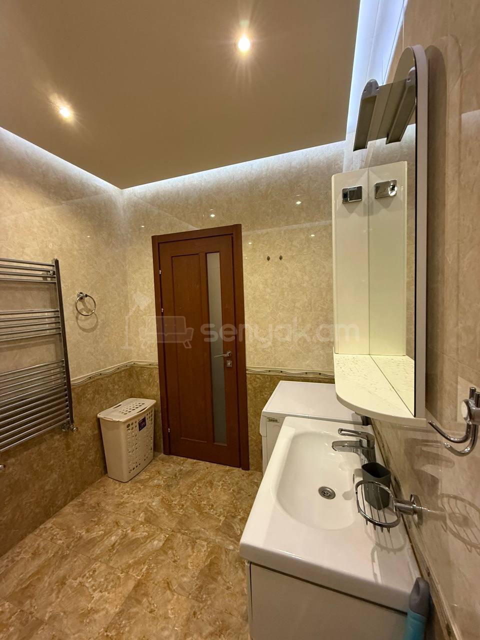 3 Սենյականոց Բնակարան Նորակառույցում, 100քմ, 3/10 հարկ, Դիզայներական Վերանորոգված, Կահավորված, Արևկող