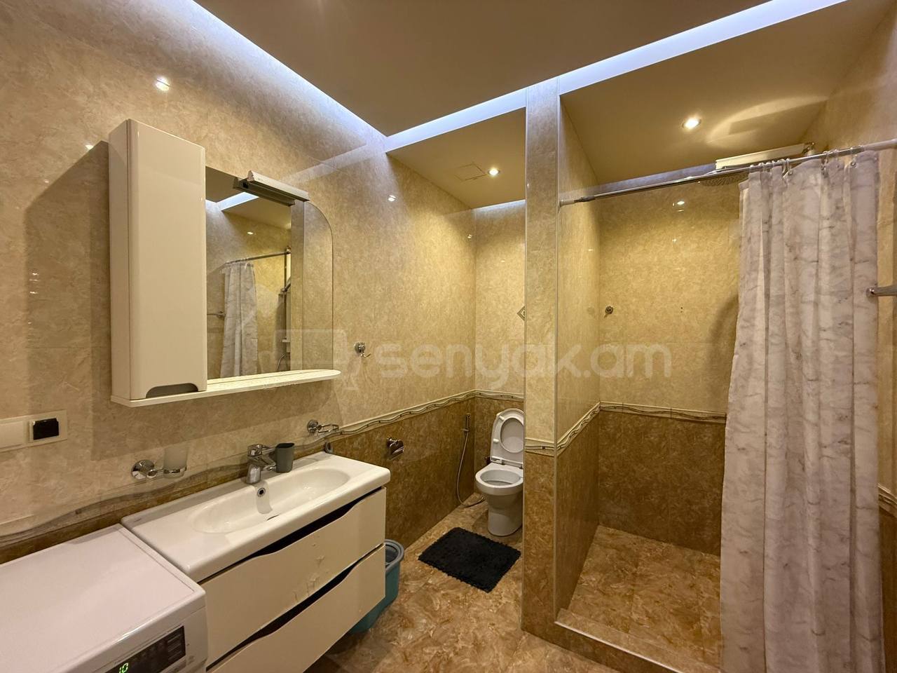 3 Սենյականոց Բնակարան Նորակառույցում, 100քմ, 3/10 հարկ, Դիզայներական Վերանորոգված, Կահավորված, Արևկող