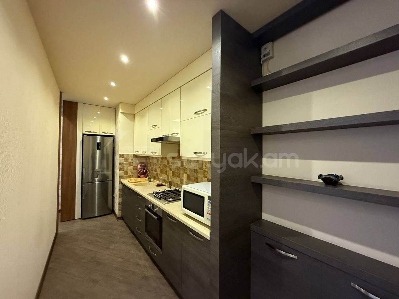 3 Սենյականոց Բնակարան Նորակառույցում, 100քմ, 3/10 հարկ, Դիզայներական Վերանորոգված, Կահավորված, Արևկող