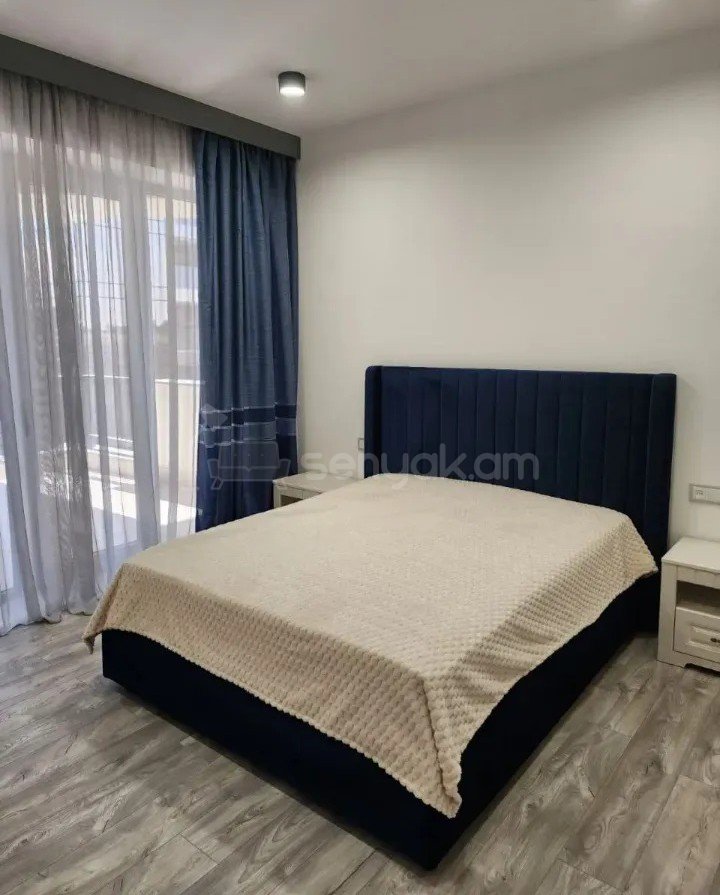 3 Սենյականոց Բնակարան Նորակառույցում, 136քմ, 8/13 հարկ, Դիզայներական Վերանորոգված, Կահավորված, Արևկող