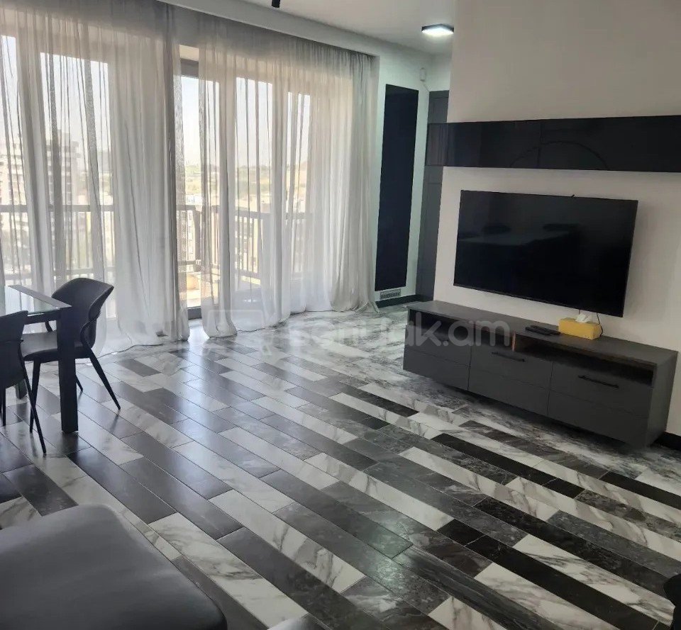 3 Սենյականոց Բնակարան Նորակառույցում, 136քմ, 8/13 հարկ, Դիզայներական Վերանորոգված, Կահավորված, Արևկող