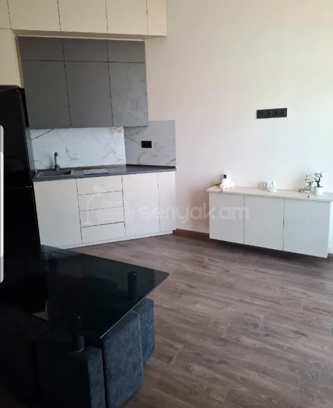 1 Սենյականոց Բնակարան Նորակառույցում, 31քմ, 3/7 հարկ, Կապիտալ Վերանորոգված